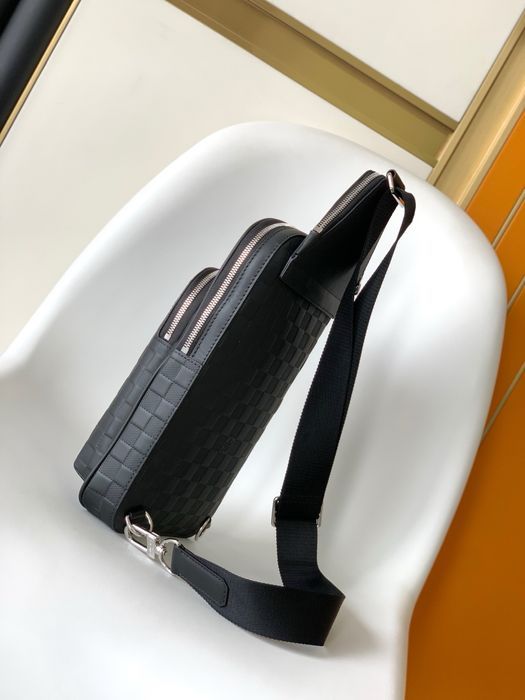 Louis Vuitton Avenue сумка бананка мужская кожаная черная оригинал