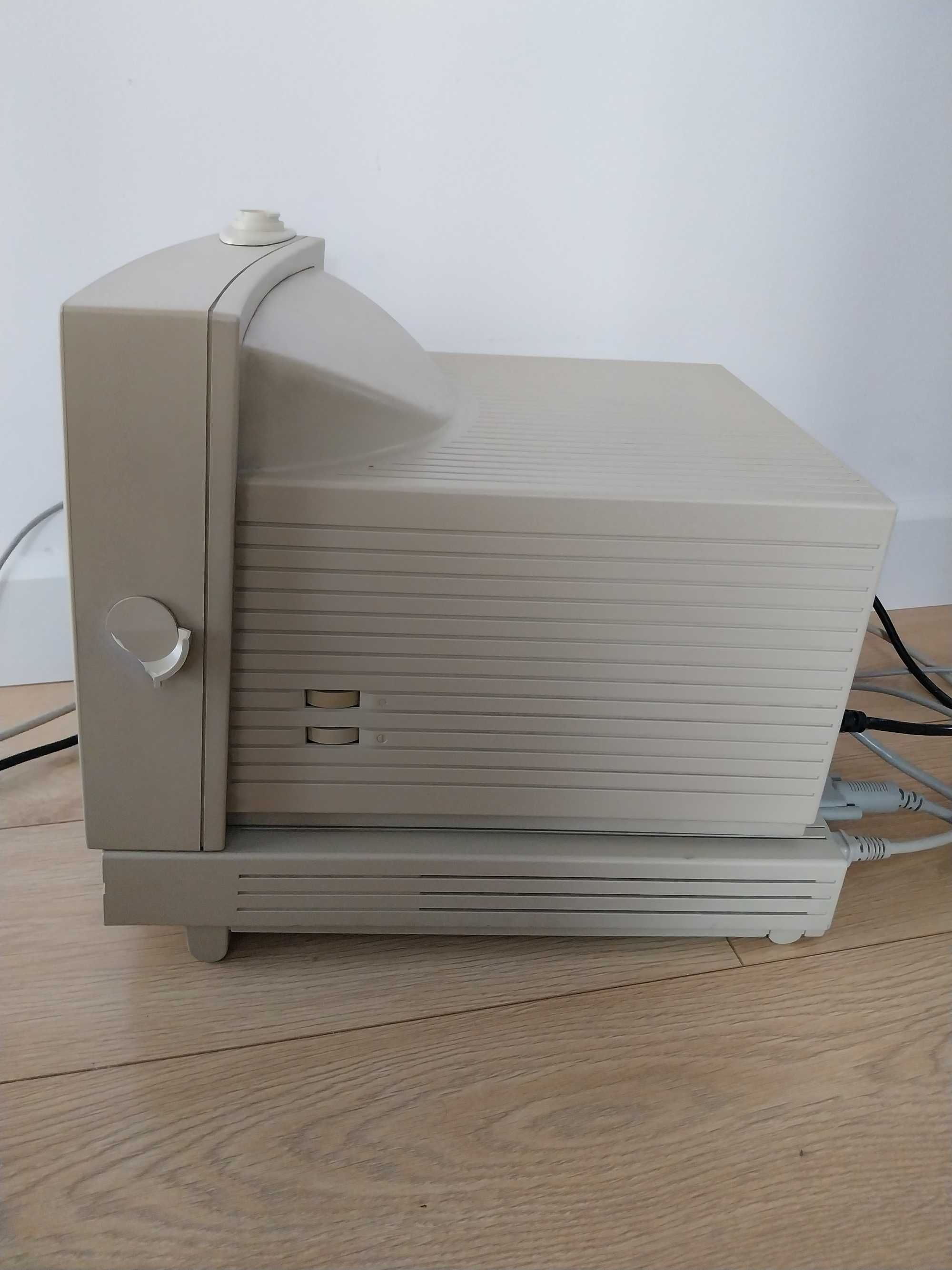 RETRO Macintosh LC