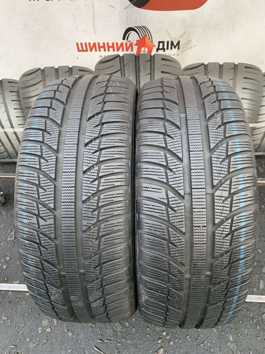Шини 205/50 R17 пара Toyo  зима 7,9мм