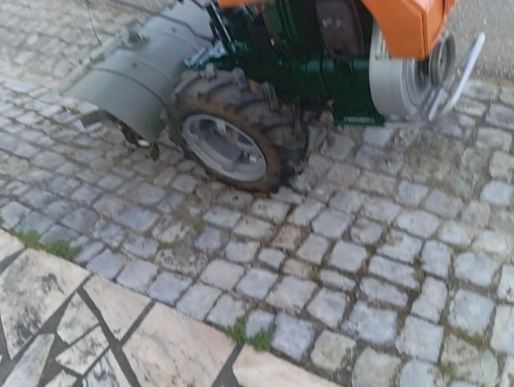 Motocultivador Goldoni 14 cavalos