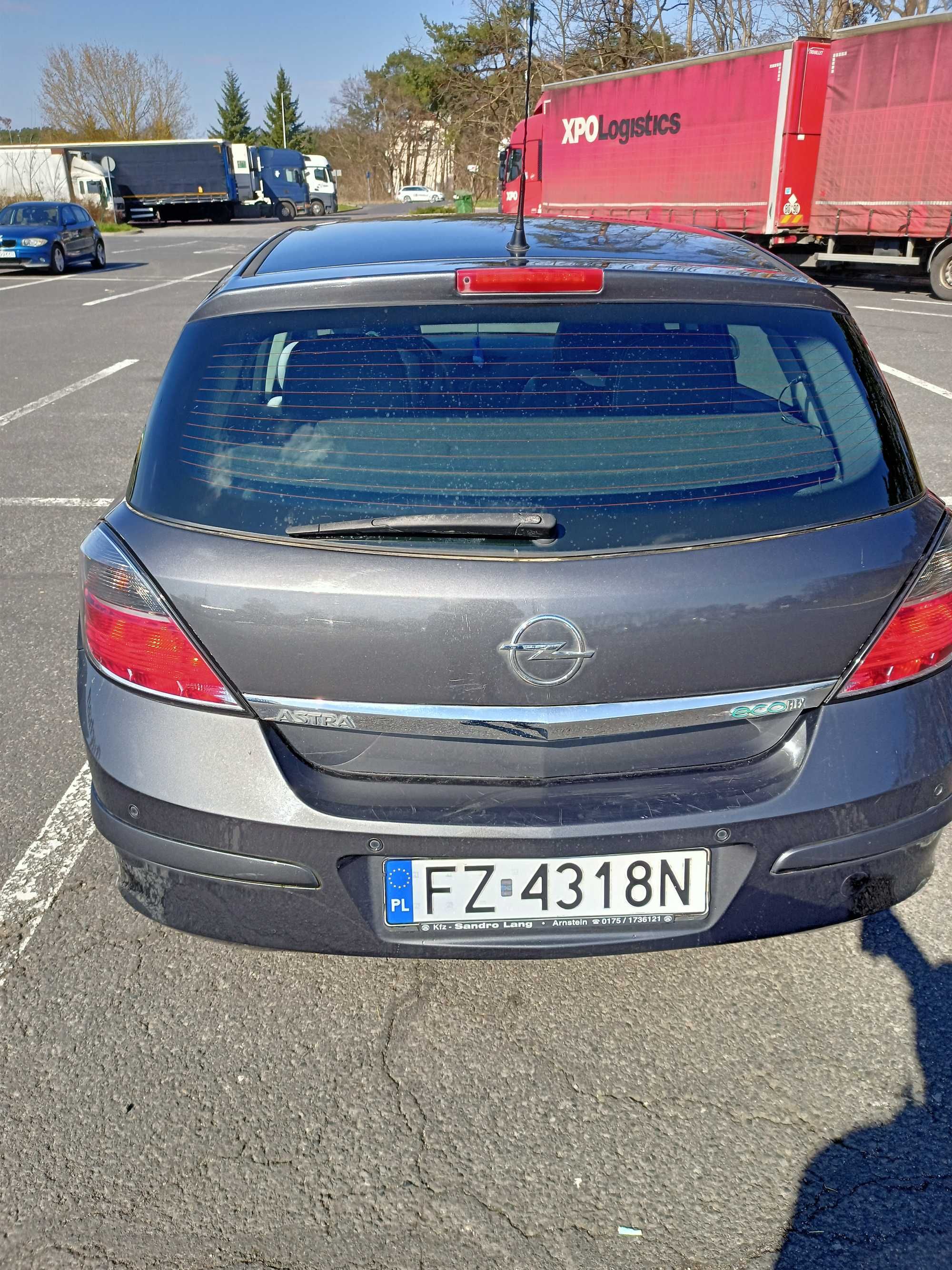 Opel Astra H 1.6 benzyna