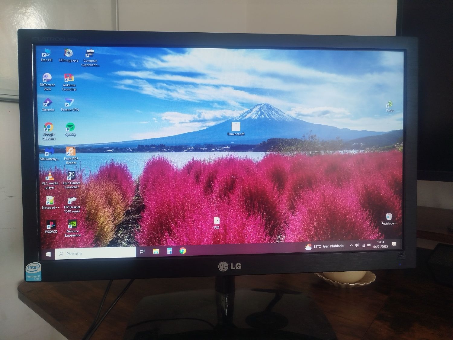 Monitor LG Flatiron E2251
