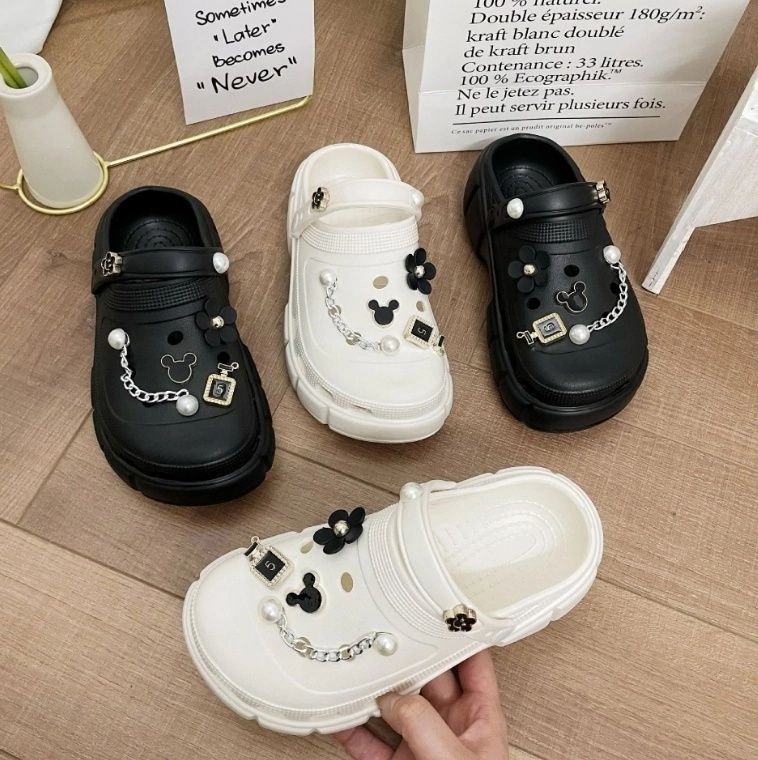 Продам крокси, розміри 24-35
