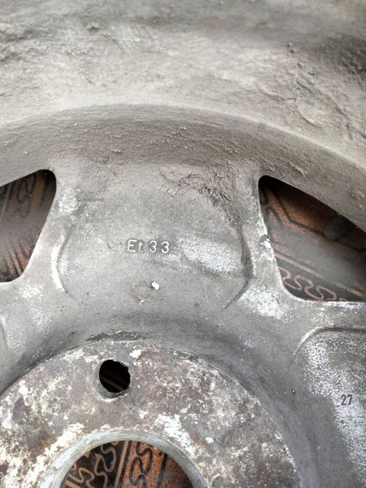 Продам диск на 4 отверстия