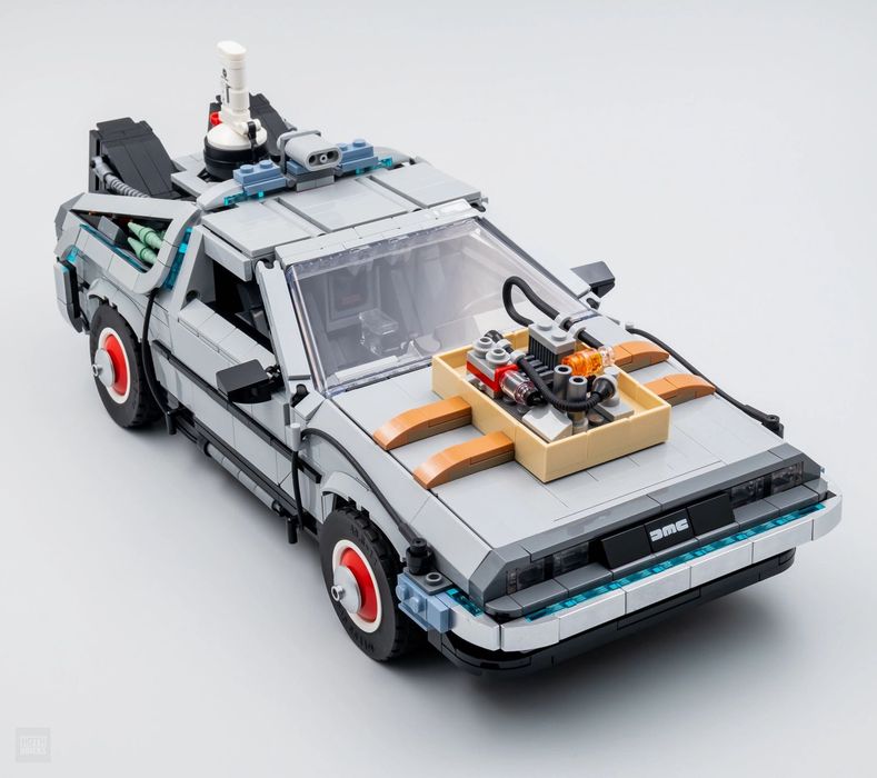 Lego 10300 Back to the Future Time Machine