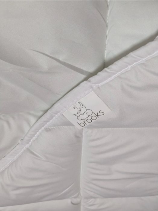 Всесезонна тепла антиалергенна ковдра з дихаючую тканиною Brooks IDEIA