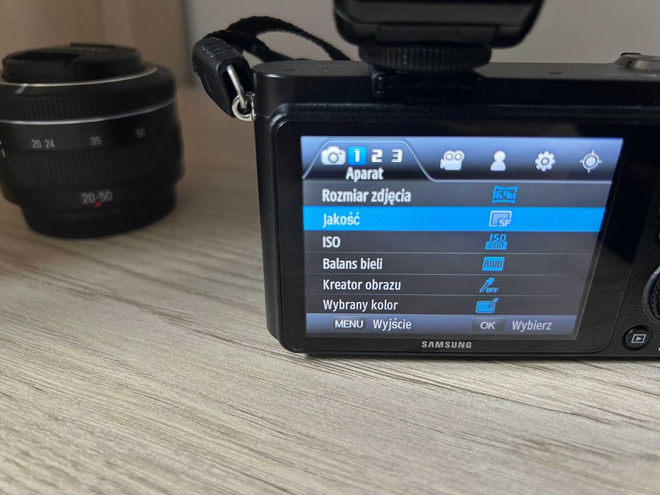 Aparat cyfrowy Samsung NX1100