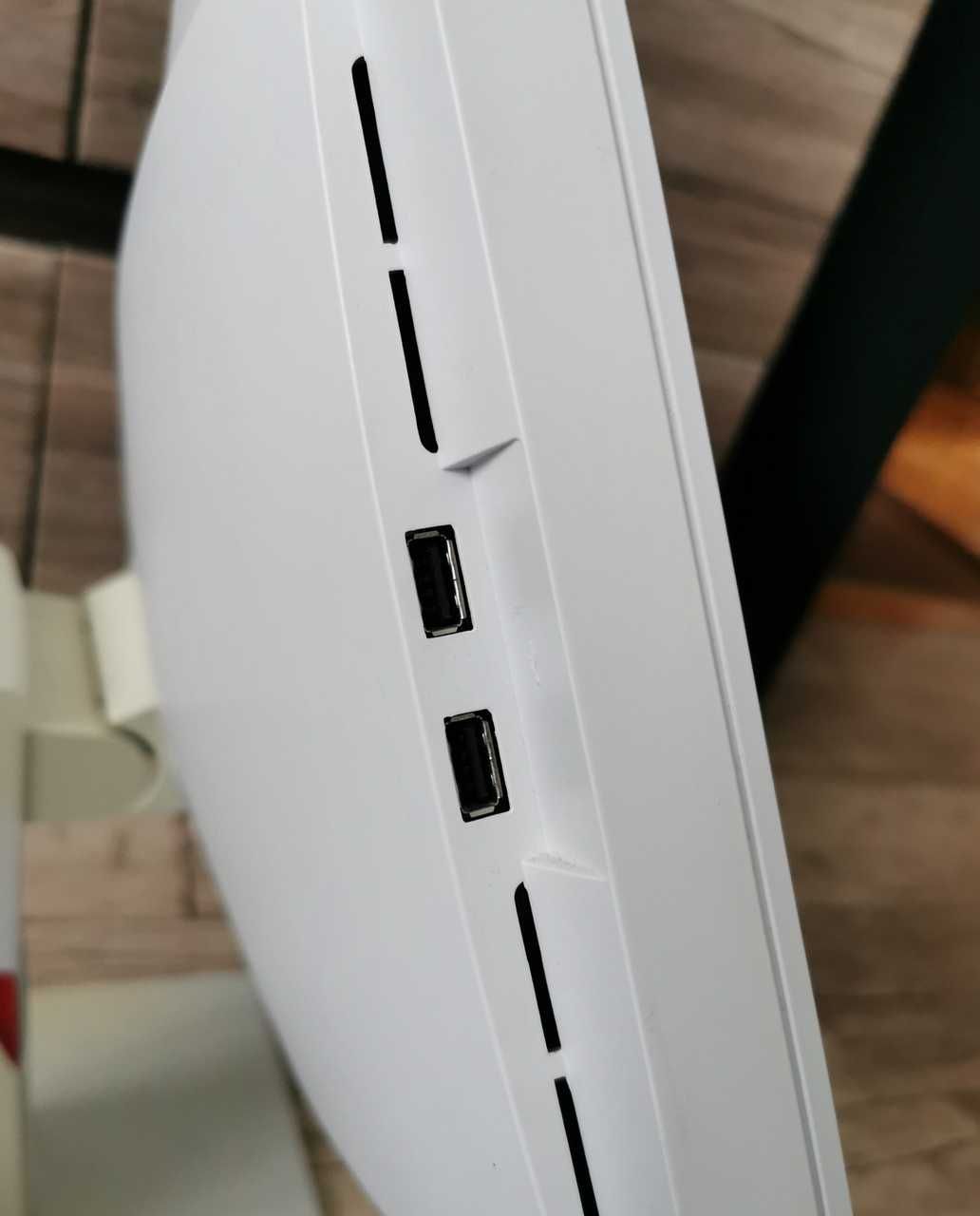 Monitor 27" Fujitsu B27T-7 IPS FHD USB pivot pełna regulacja
