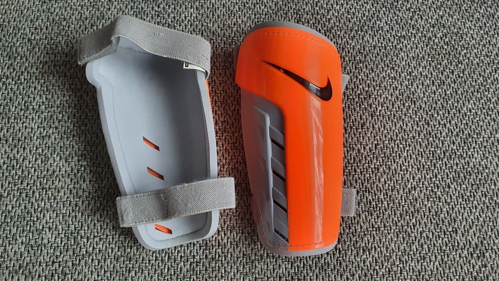 Ochraniacze na piszczele Nike S/M