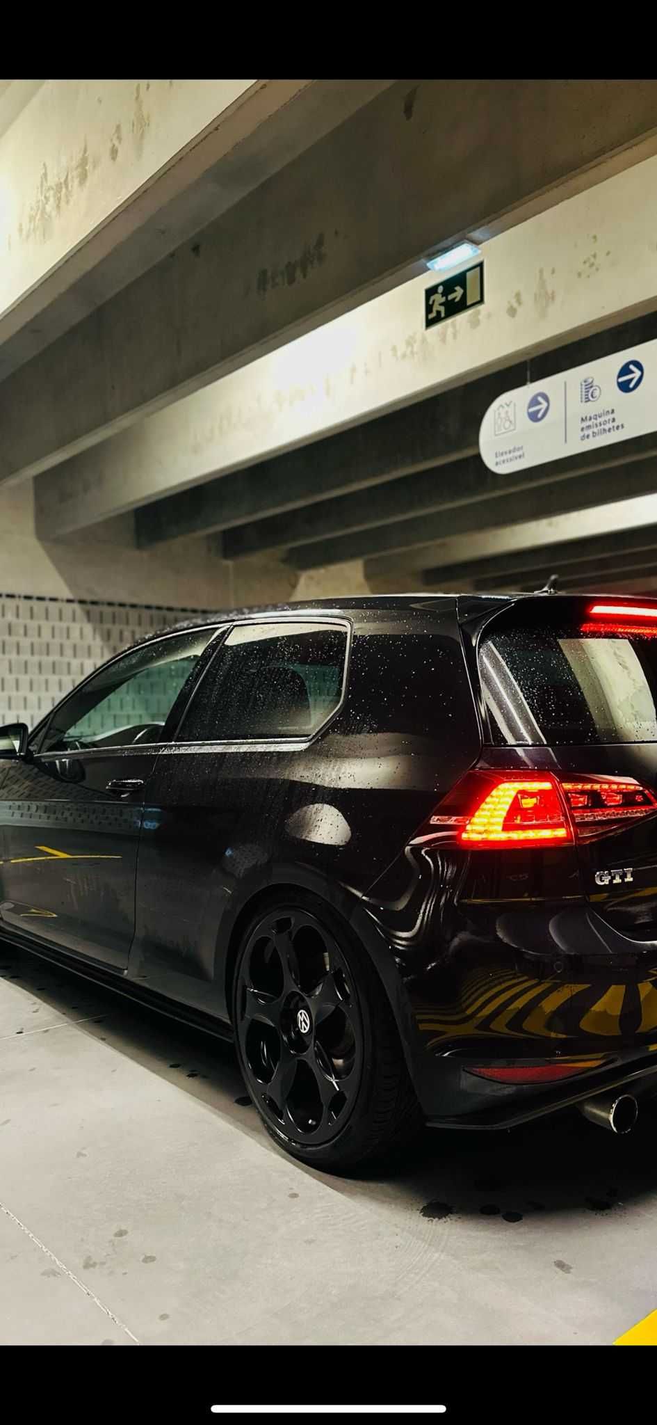VW GOLF 7 GTI 2.0 tsi 220 cv
