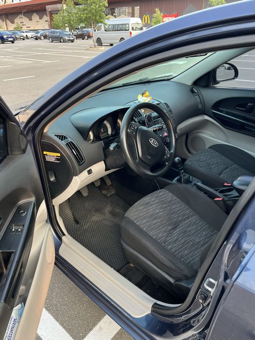 Продам Kia cee’d