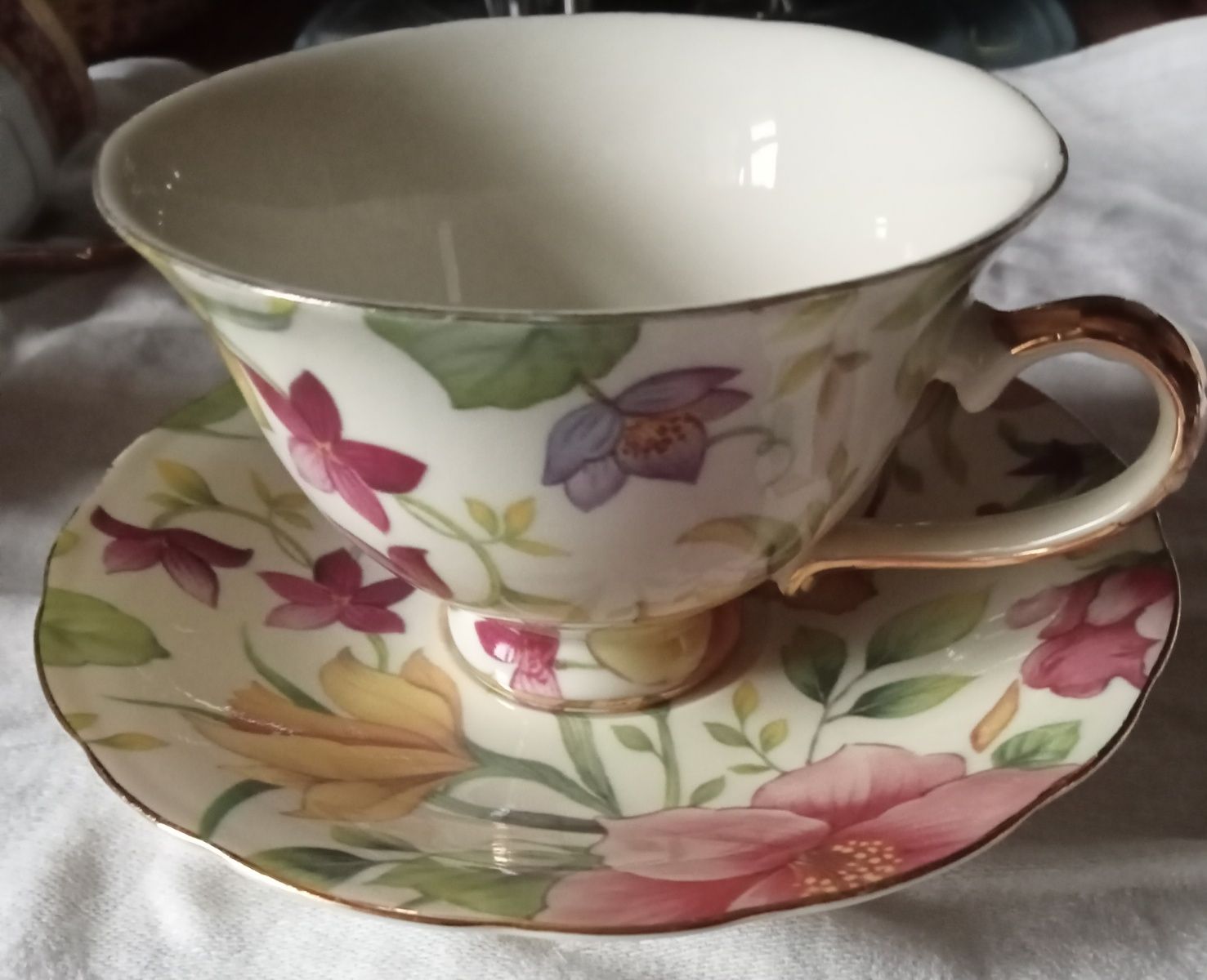 Japońska stara porcelana filiżanka ze spodkiem