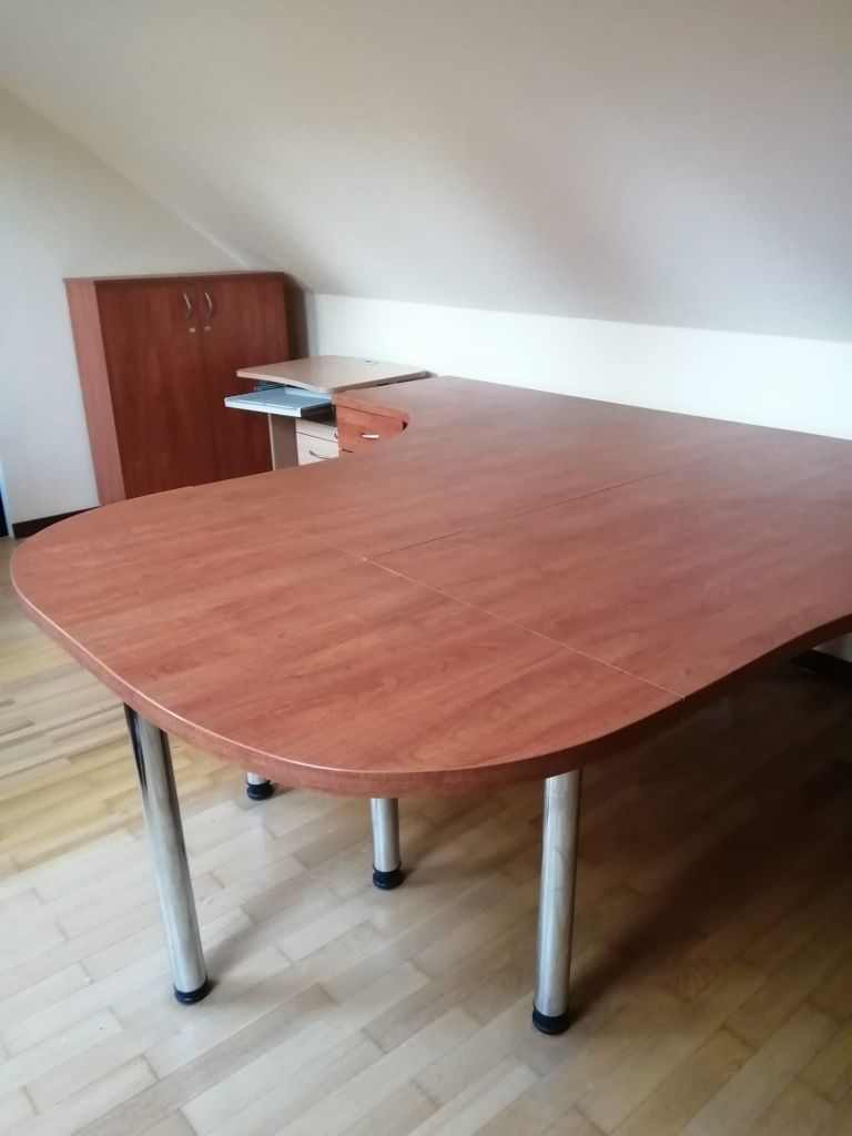 Duże solidne biurko podwójne