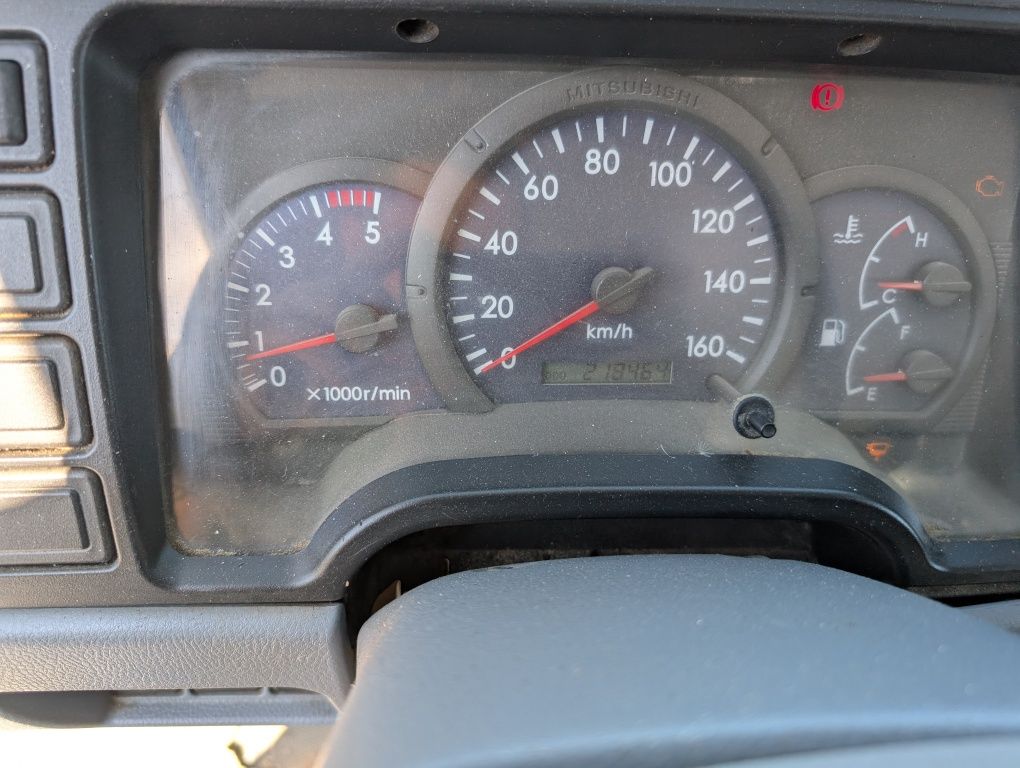 Mitsubishi Canter Fuso 2012