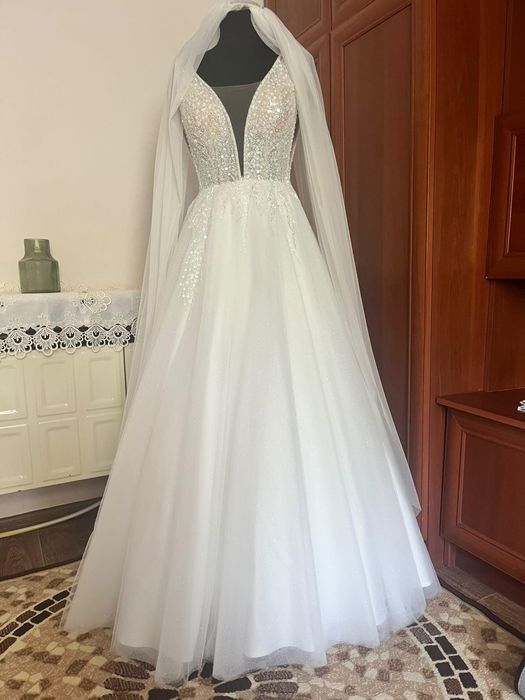 Весільна сукня (з кільцями)