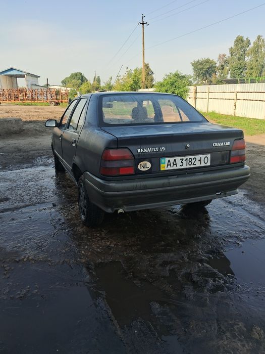 Продам рено 19 торг
