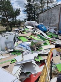 wywóz śmieci odpadów papy styropian gabaryt meble duzy kontener złom