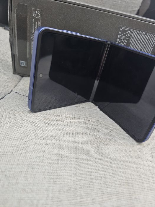 Galaxy Zflip 7..512gb/12gb
