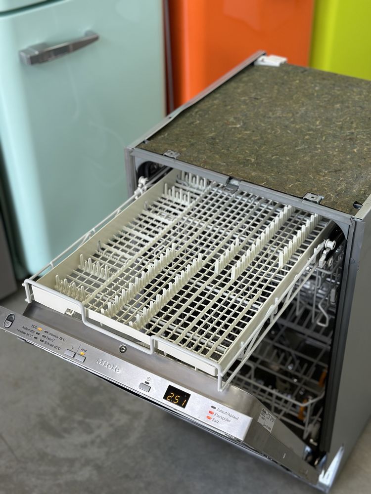 Посудомийна машина  Miele G 4760 Міле посудомийка