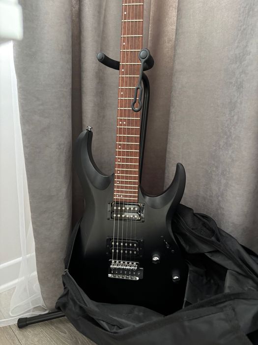 Guitar Cort x100