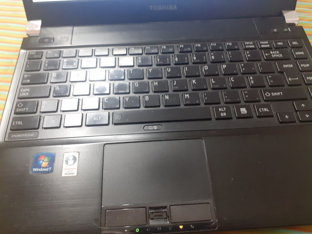 Vendo portatil Toshiba I5