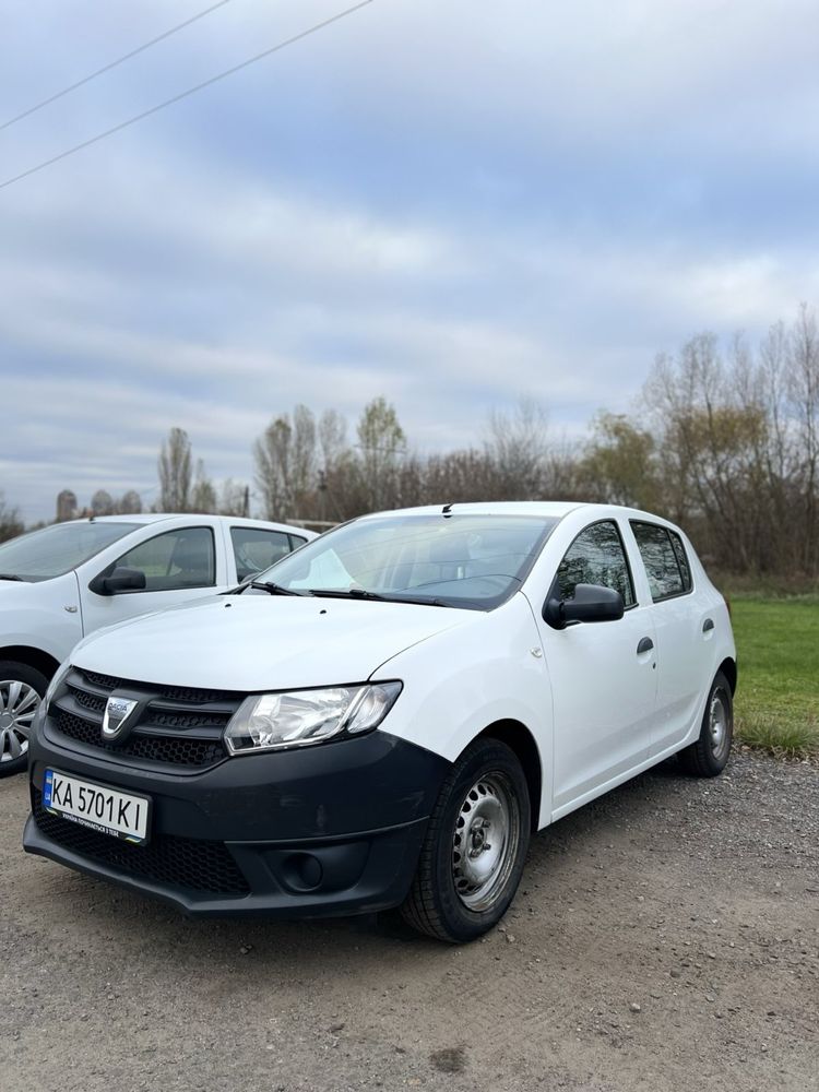 Dacia Sаndero під виплату/розтермінування