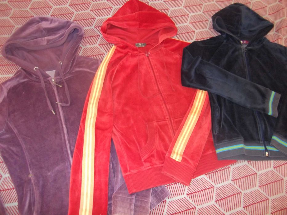 Casacos capuz lilás vermelho azul/blue red lilac hooded jackets (S)