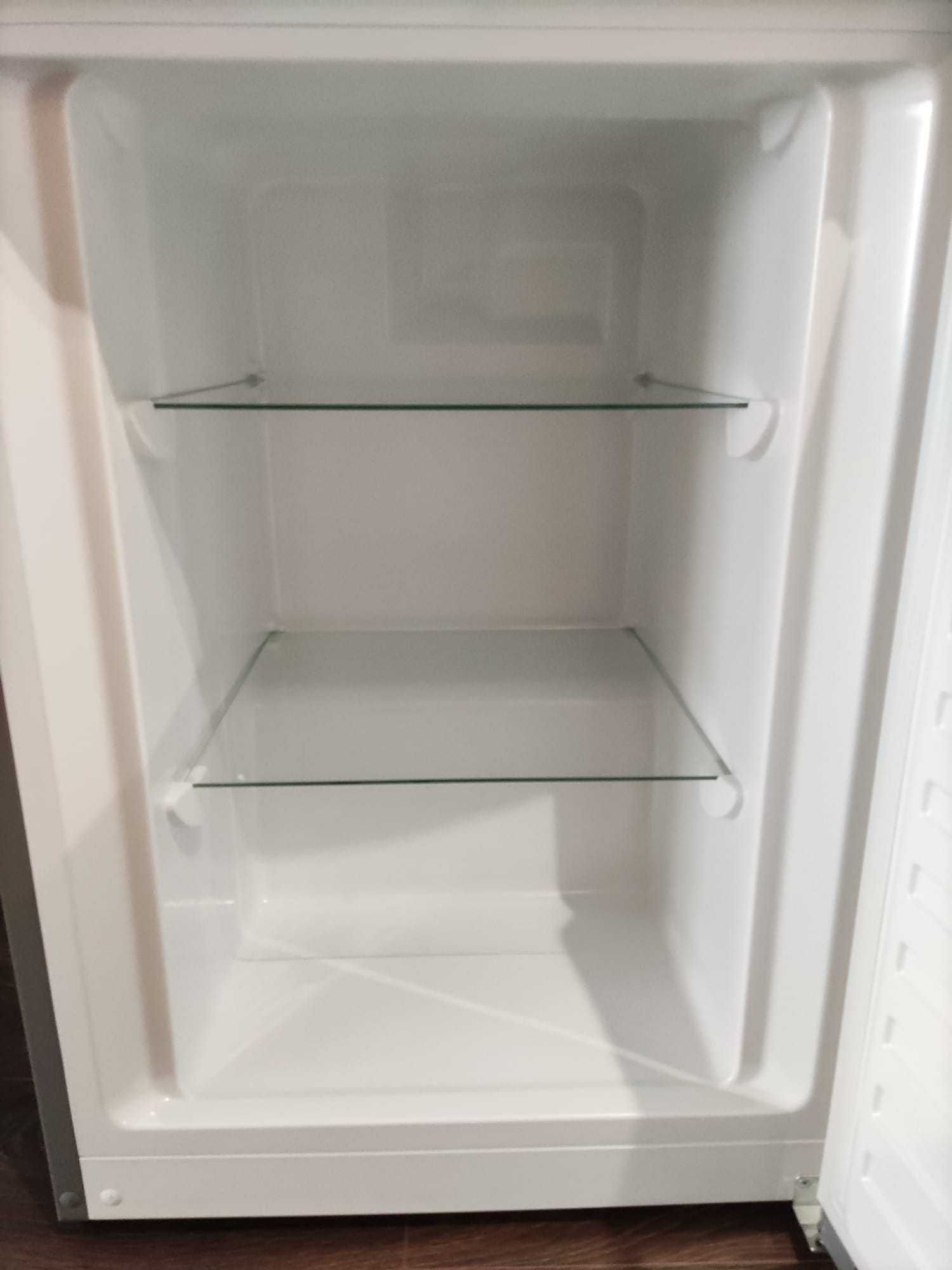 Frigorífico Zanussi ZRB36104WA/ZRB36104XA