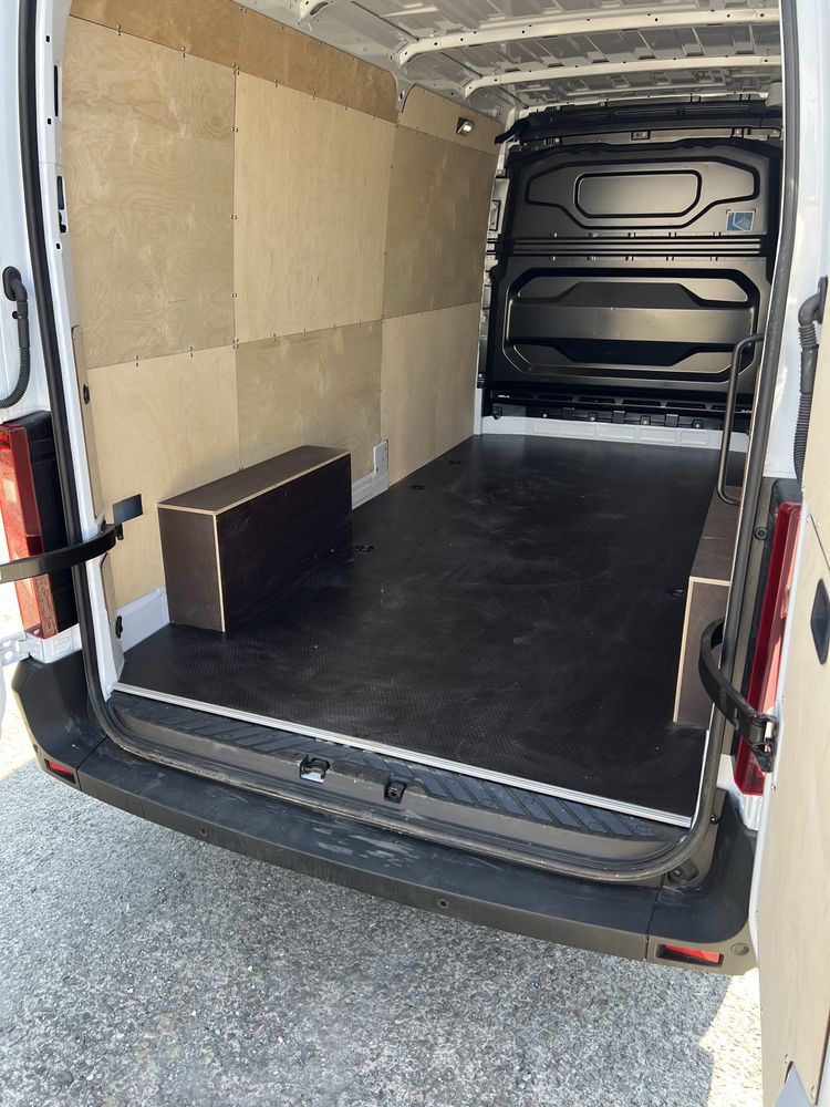 Uslugi transportowe / przeprowadzki / taxi bus / bus dostawczy