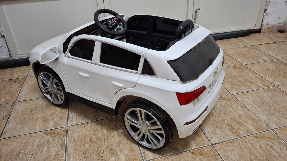 Carro eletrico Infantil AUDI Q5
