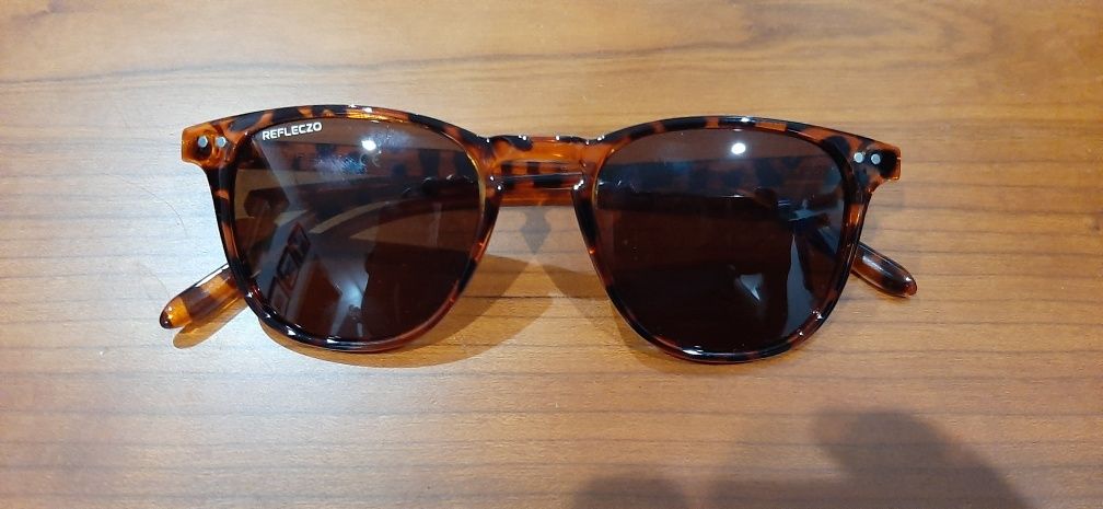 Oculos de sol reflexso novos
