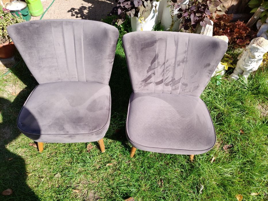 Fotele tapicerowane w szarym kolorze