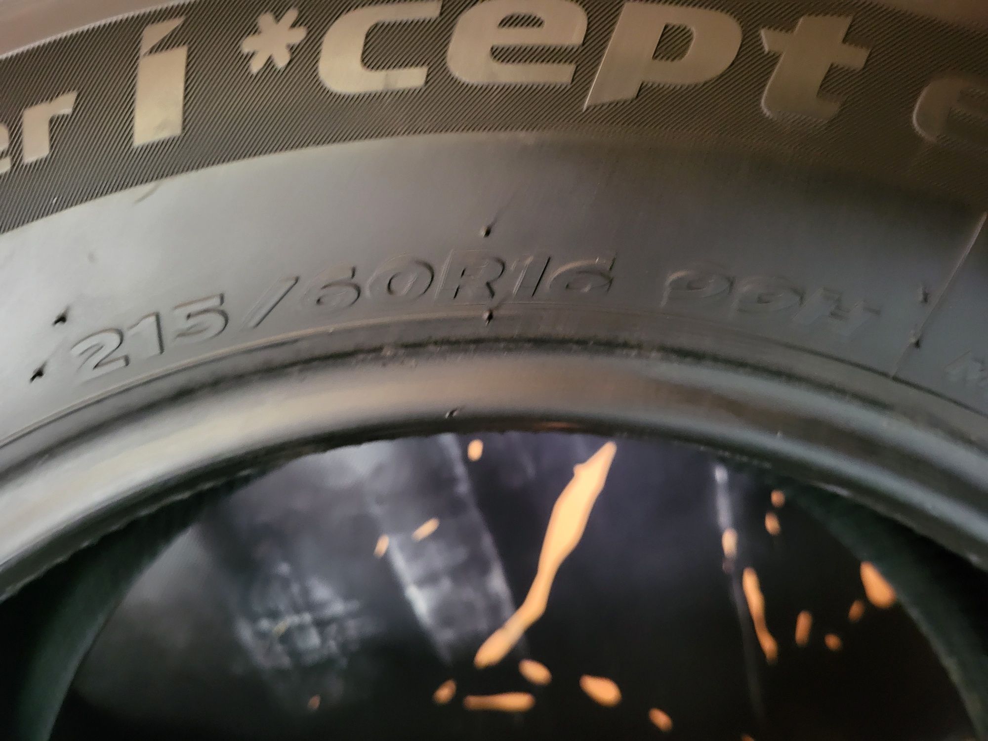 Opony zimowe 215/60/16 Hankook 18rok 6mm