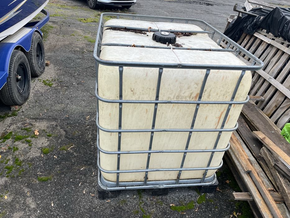 Куб пласмасовы емкость 1 тонна