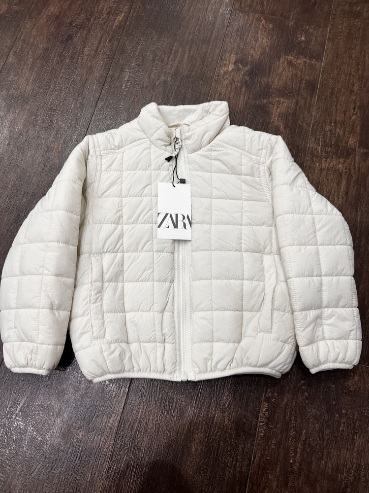 Куртка Zara демі на дівчинку 6 років (116 см)