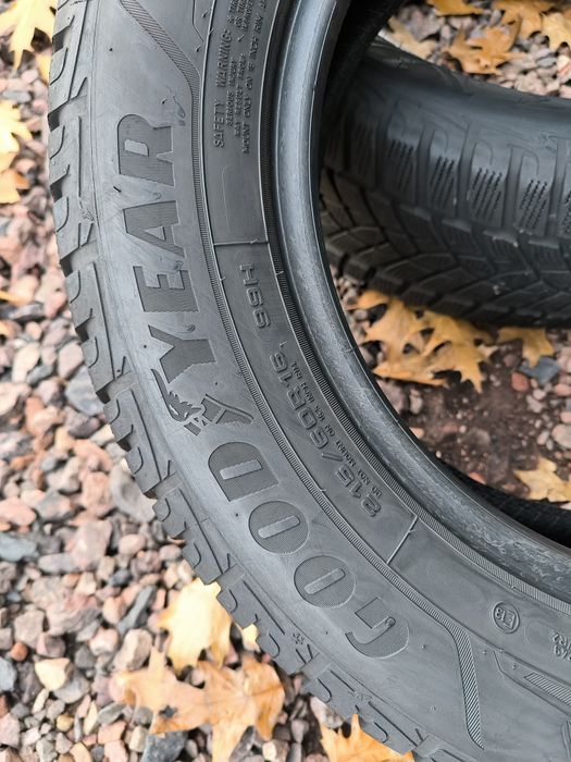 Zimowe Goodyear 215/60R16, XL,