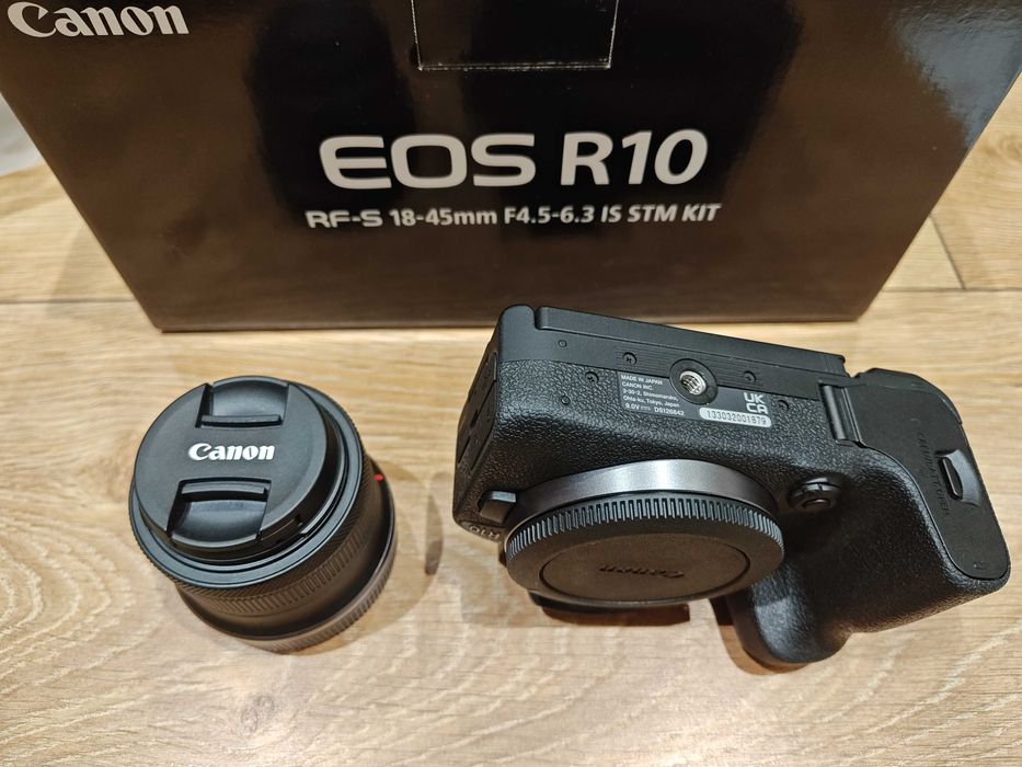 Aparat Canon EOS R10 z obiektywem Canon RF-S 18-45mm f/4.5-6.3 IS STM