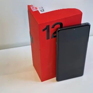 Telefon one plus 12