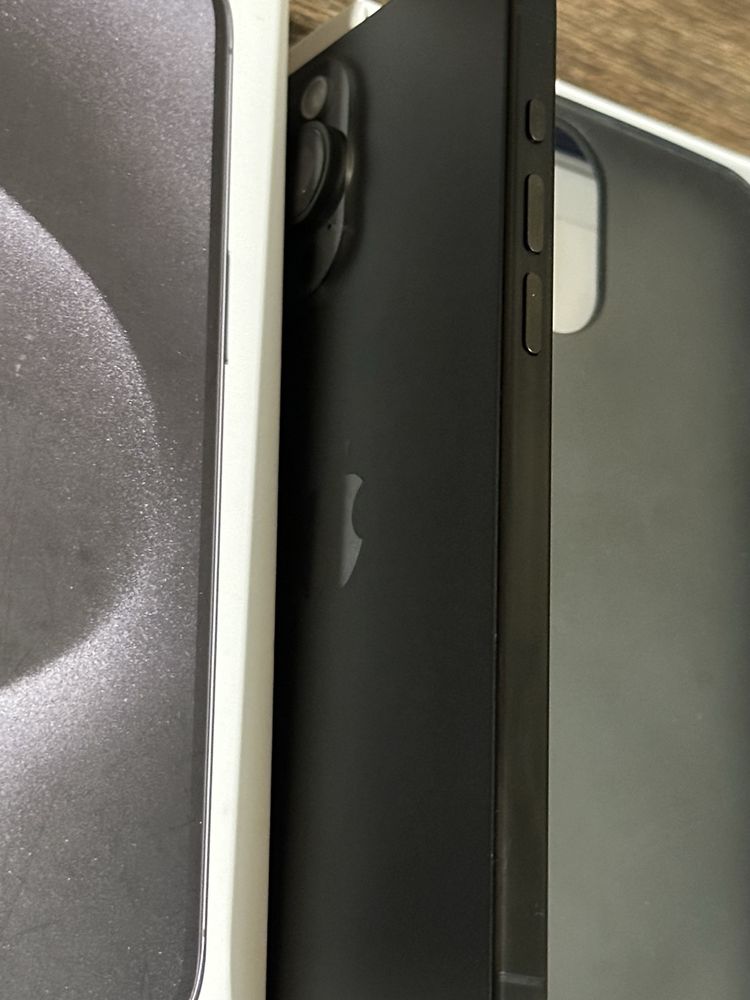 IPhone 15 Pro Max  Titanium 256 gb