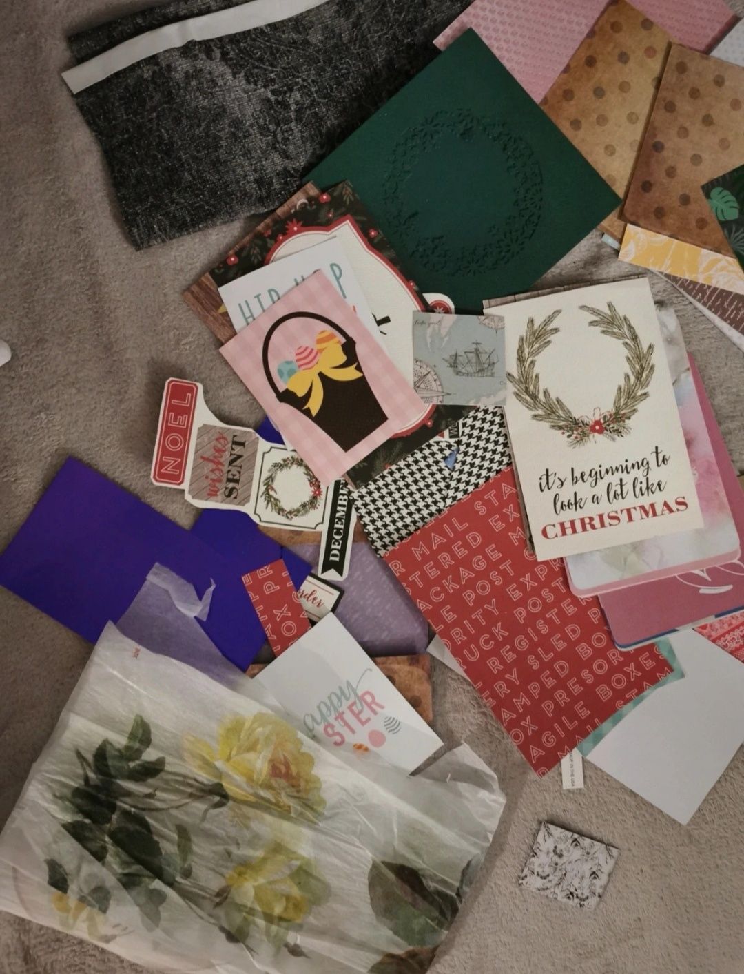 Różne papiery do scrapbookingu