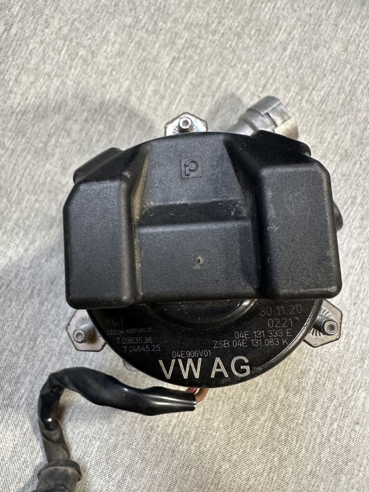 Насос продувки катализатора VAG 04E906V01
