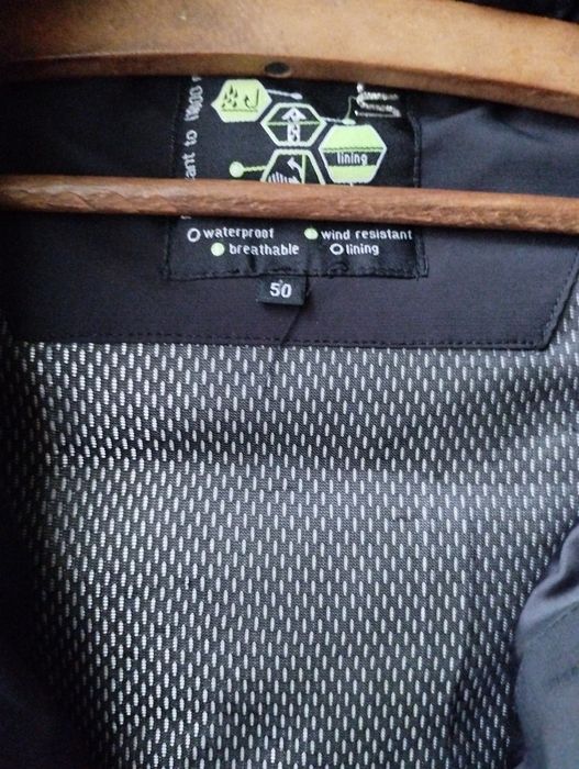 Чоловіча зимова куртка