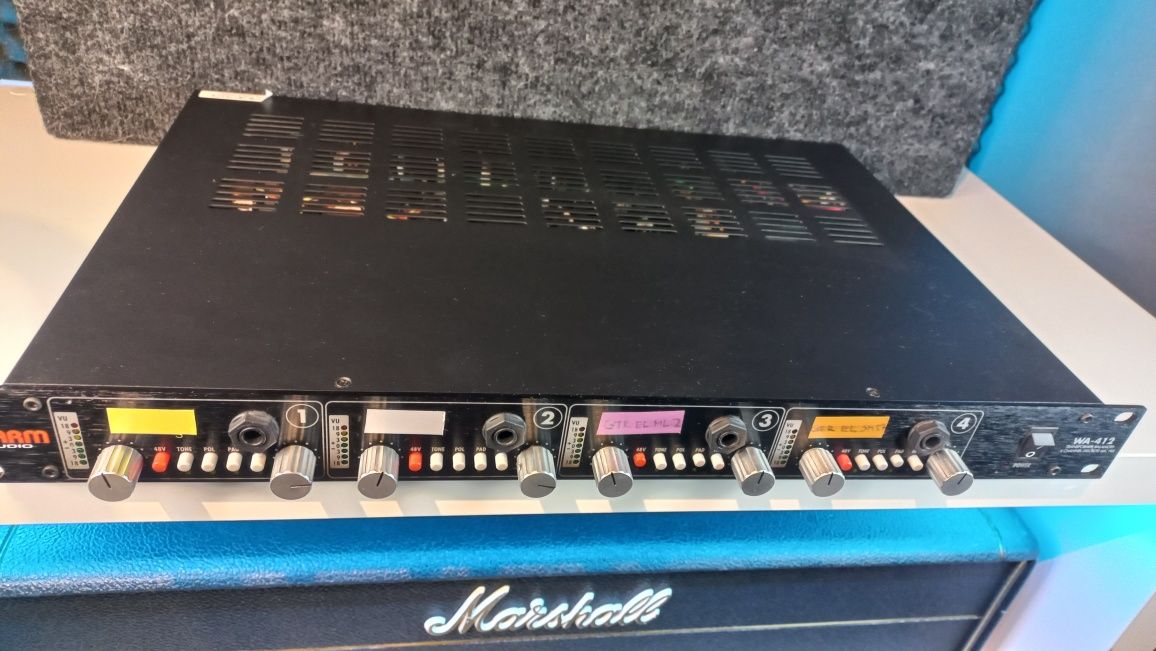 Warm Audio wa412