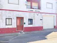 Arrendamento - Andar de moradia T2 R/C