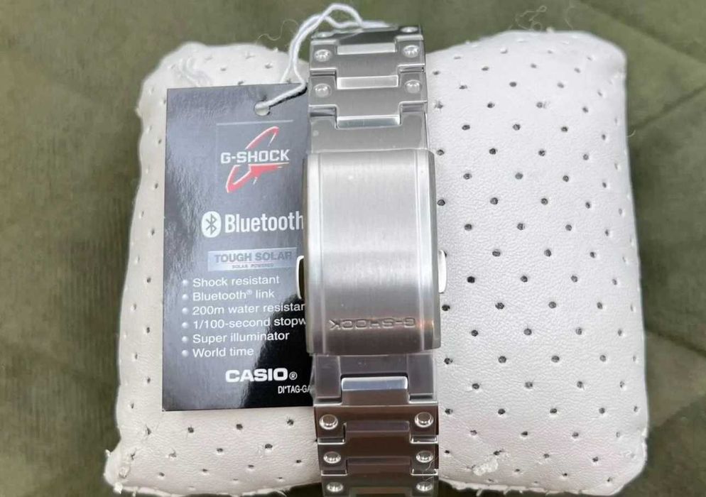 Мужские наручные часы Casio GM-B2100 Silver