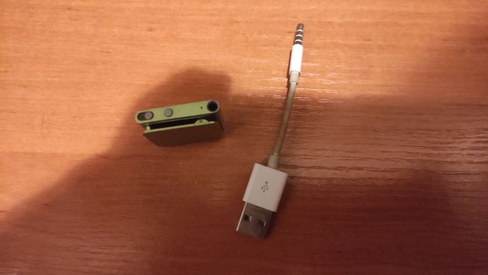 Продам МП3 плеер  IPod Shuffle (4-го поколения),на  2 Гб.