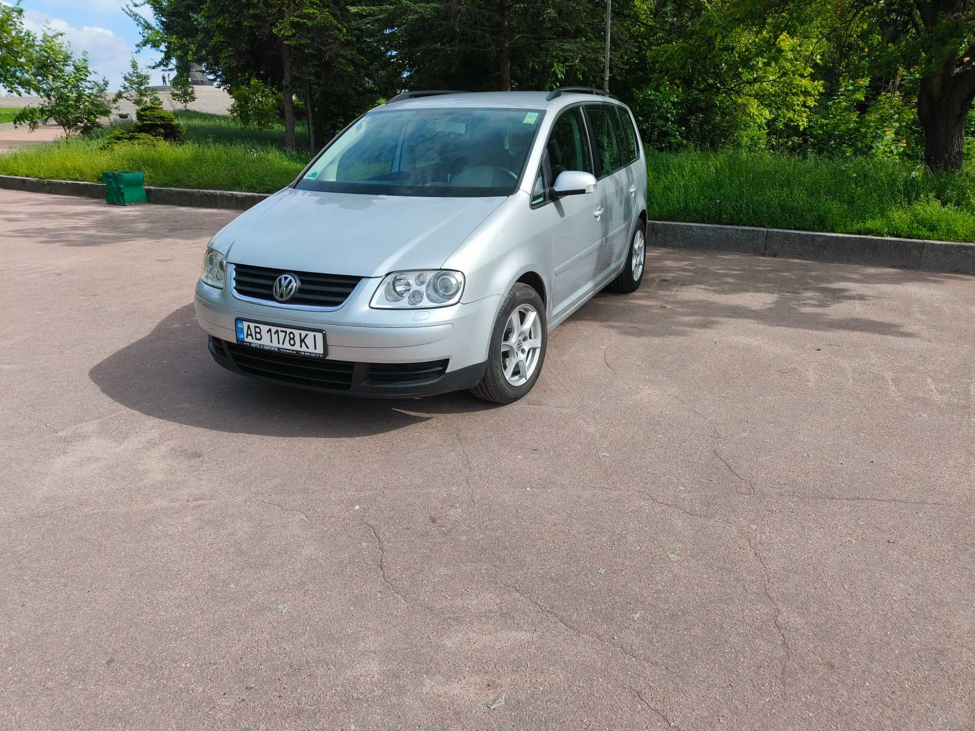 Volkswagen TOURAN 2.0 TDI 2006р автомат DSG6