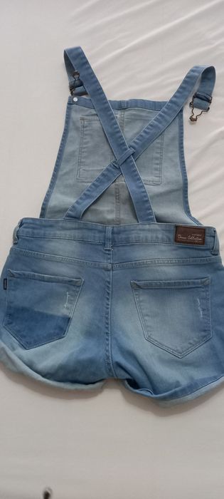 Calções  jardineiras 9 10 anos