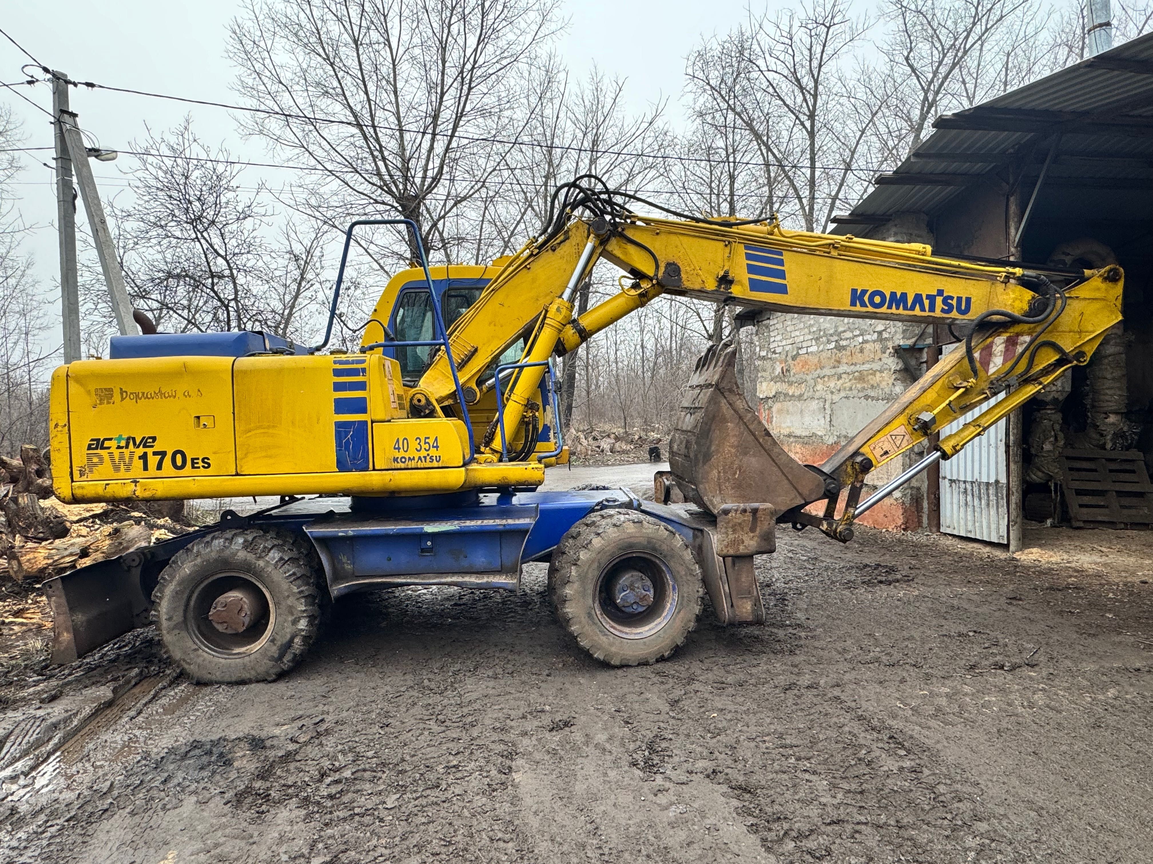 Продам екскаватор