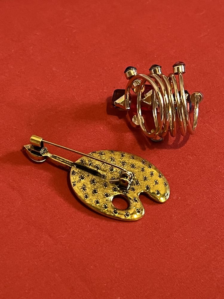 Piękny zestaw biżuterii broszka paleta malarska i pierscionek